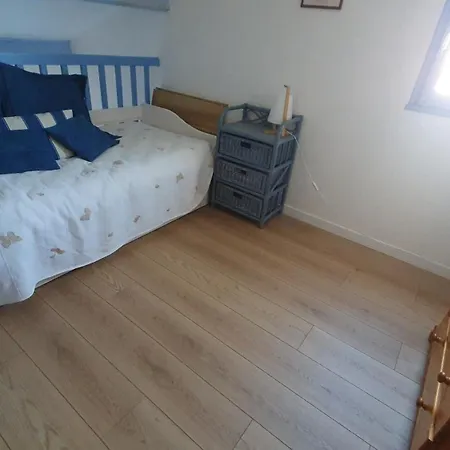 Holiday home Maisonnette Acces Direct Chemin Cotier, Piscine Et Tennis Pornic